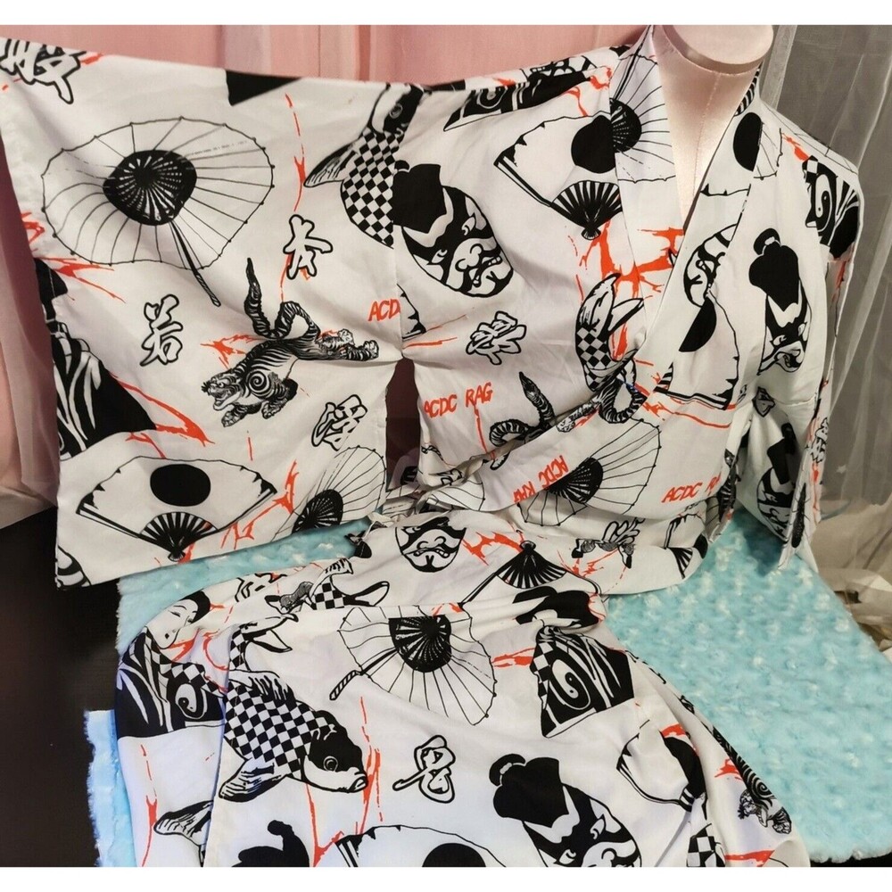 ACDC Rag Yukata Black White Graphic Samurai Print Japan Japanese Kimono Robe Y2K